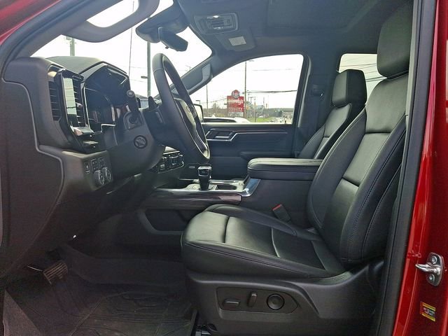 Certified 2025 Chevrolet Silverado 1500 LTZ w/ LTZ Premium Package image 13