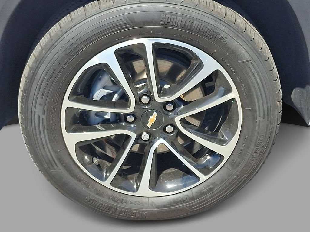 Used 2025 Chevrolet TrailBlazer LT AWD/4WD image 8