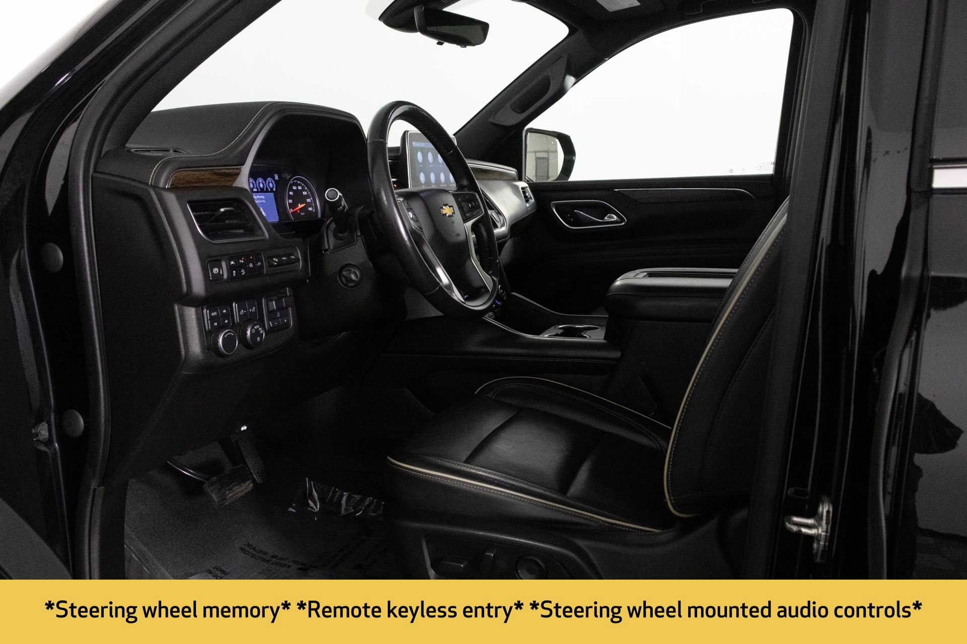 Used 2021 Chevrolet Suburban Premier w/ Premium Package image 19