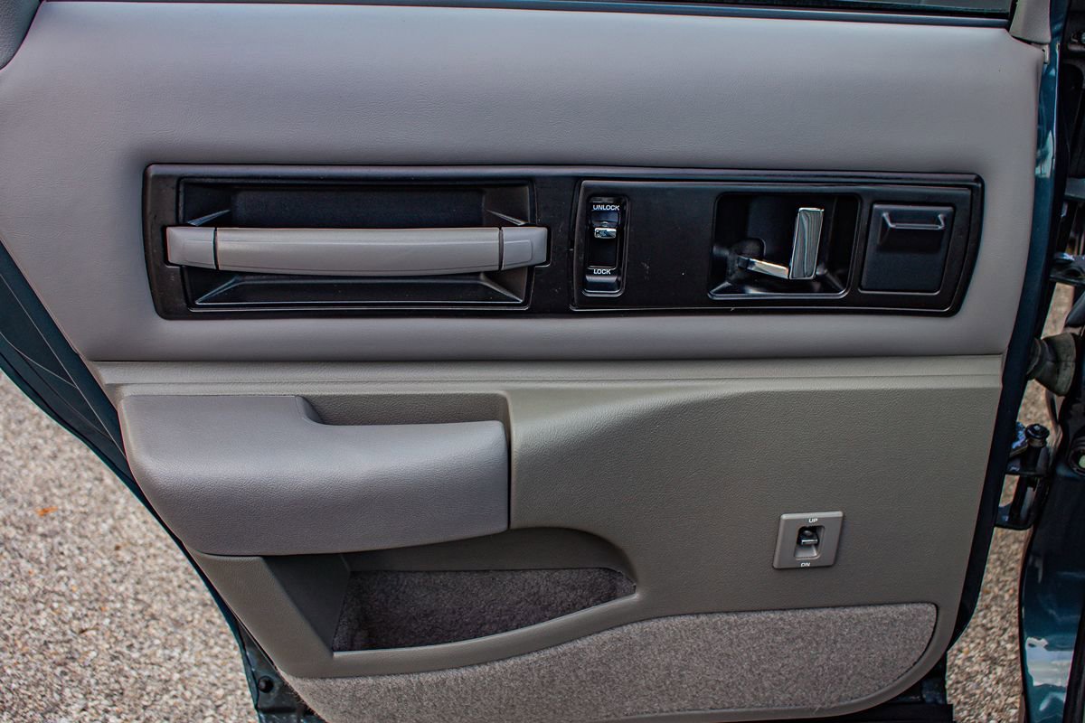 Used 1996 Chevrolet Impala SS image 17