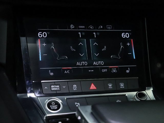 Used 2022 Audi e-tron Premium AWD/4WD image 31