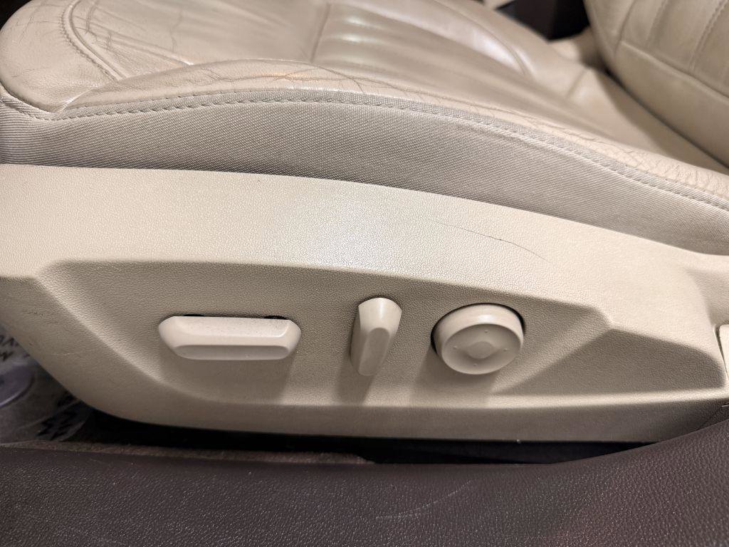 Used 2013 Buick Regal Premium image 12