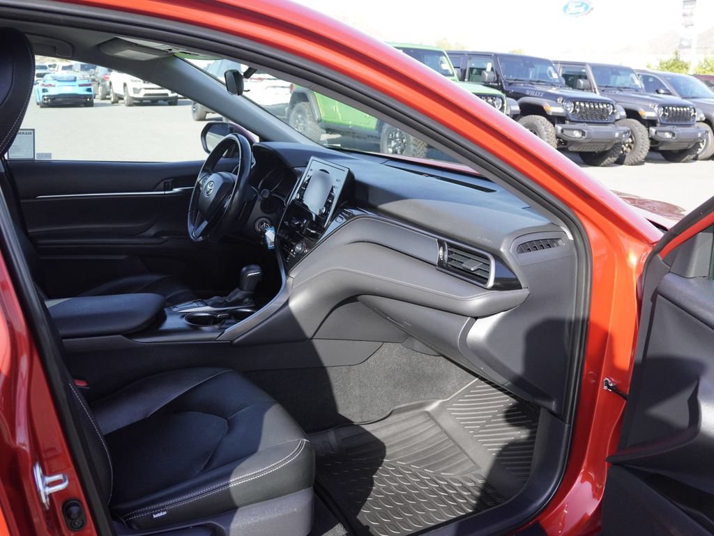Used 2024 Toyota Camry SE FWD image 23