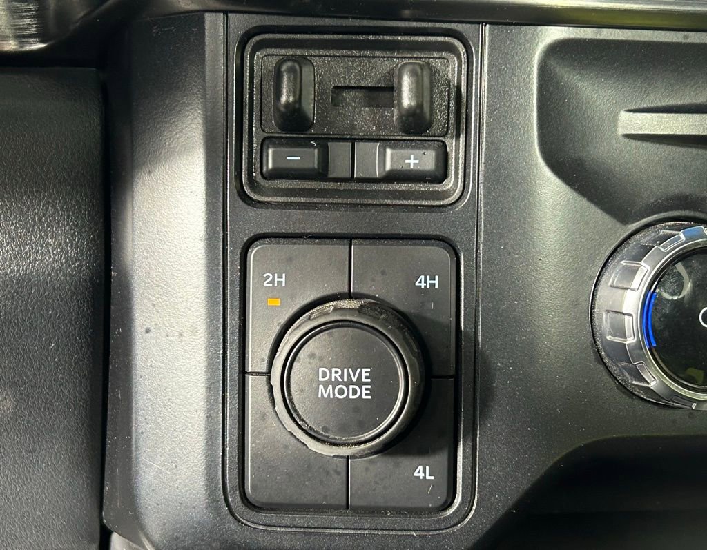 Used 2024 Ford F350 Lariat w/ Lariat Ultimate Package image 25