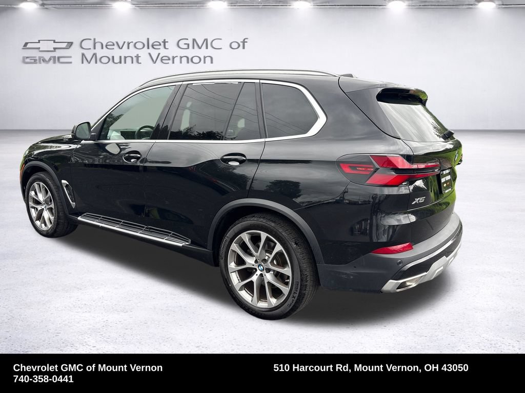Used 2026 BMW X5 xDrive40i AWD/4WD image 3