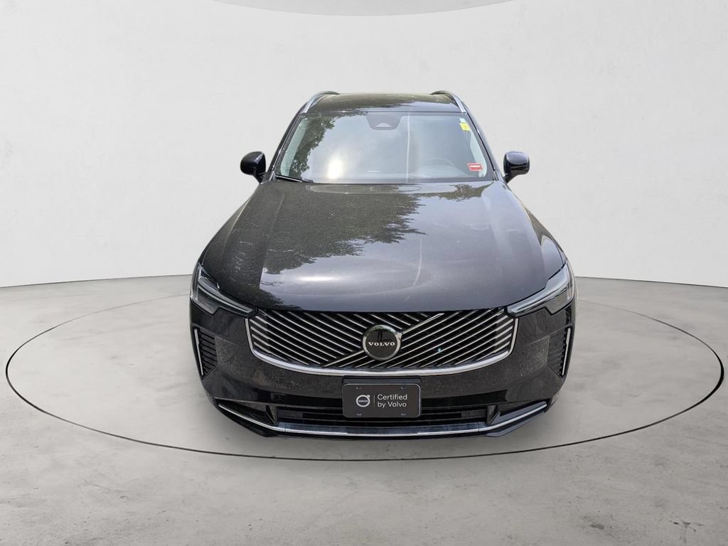 Certified 2025 Volvo XC90 B6 Core AWD/4WD image 2