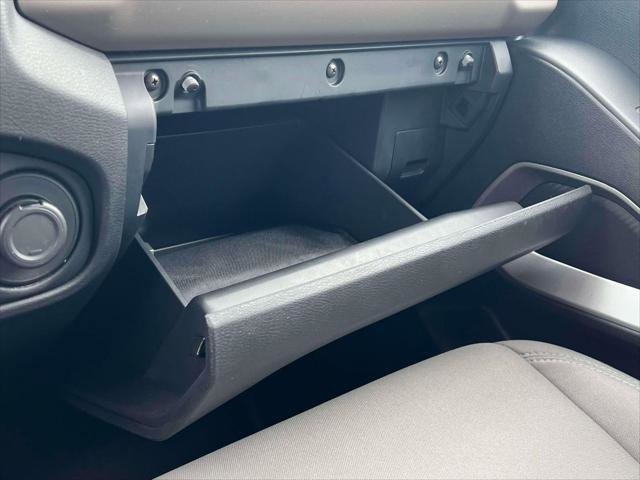 Used 2022 Nissan Frontier SV w/ Technology Package image 29