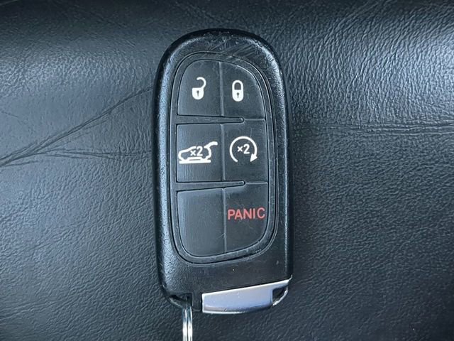 Used 2019 Jeep Cherokee Limited image 36