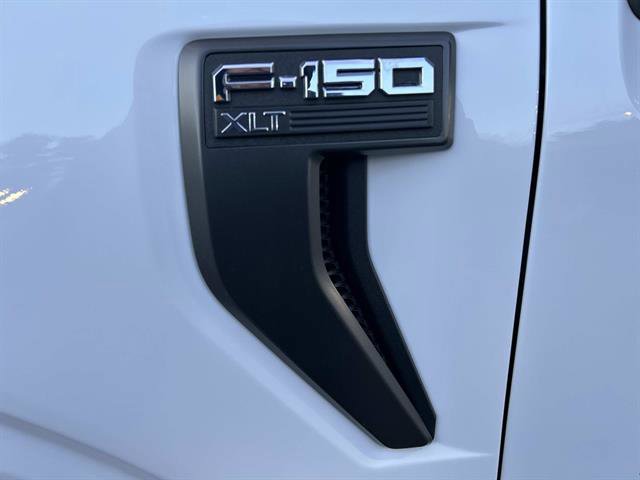 Certified 2022 Ford F150 XLT w/ Equipment Group 302A High image 11