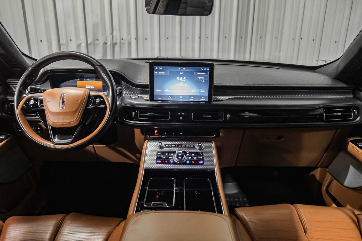 Used 2020 Lincoln Aviator Black Label Grand Touring w/ Class IV Trailer Tow Package image 13