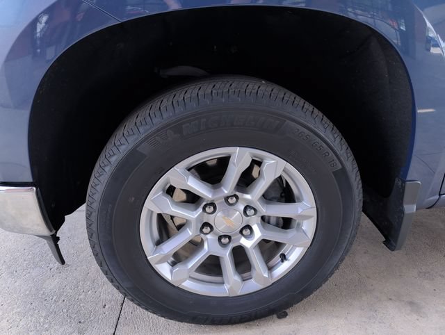 Used 2024 Chevrolet Silverado 1500 LT AWD/4WD image 25