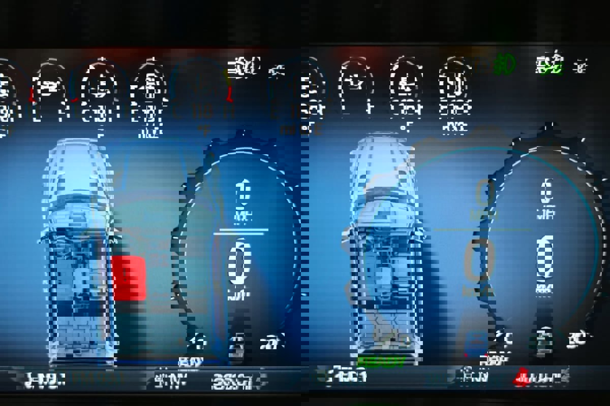 Used 2024 Ford F150 XLT w/ Mobile Office Package image 11