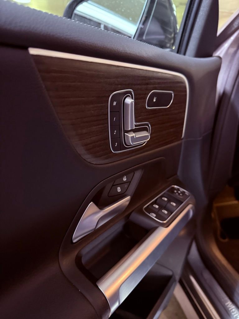 Certified 2026 Mercedes-Benz GLB 250 4MATIC image 5