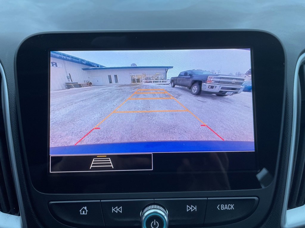 Used 2023 Chevrolet Malibu LT image 9