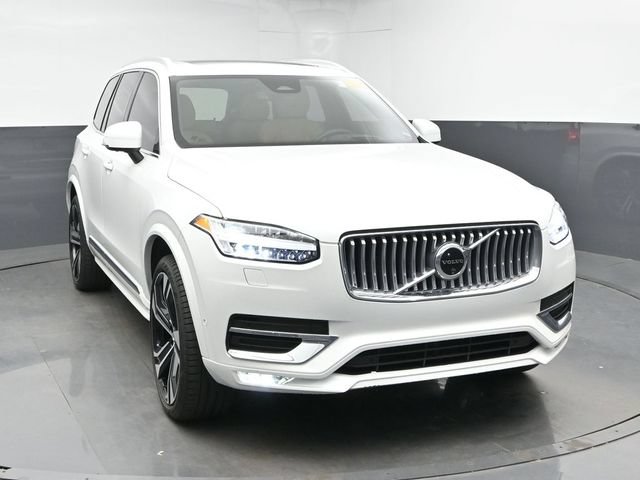 Used 2024 Volvo XC90 B6 Ultimate w/ Protection Package Premier AWD/4WD image 2