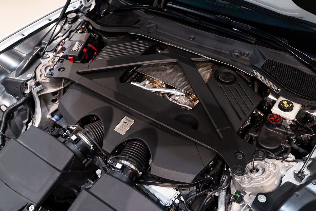 Used 2024 Aston Martin DB12 Convertible image 20