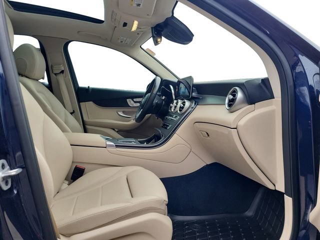 Used 2022 Mercedes-Benz GLC 300 4MATIC image 28