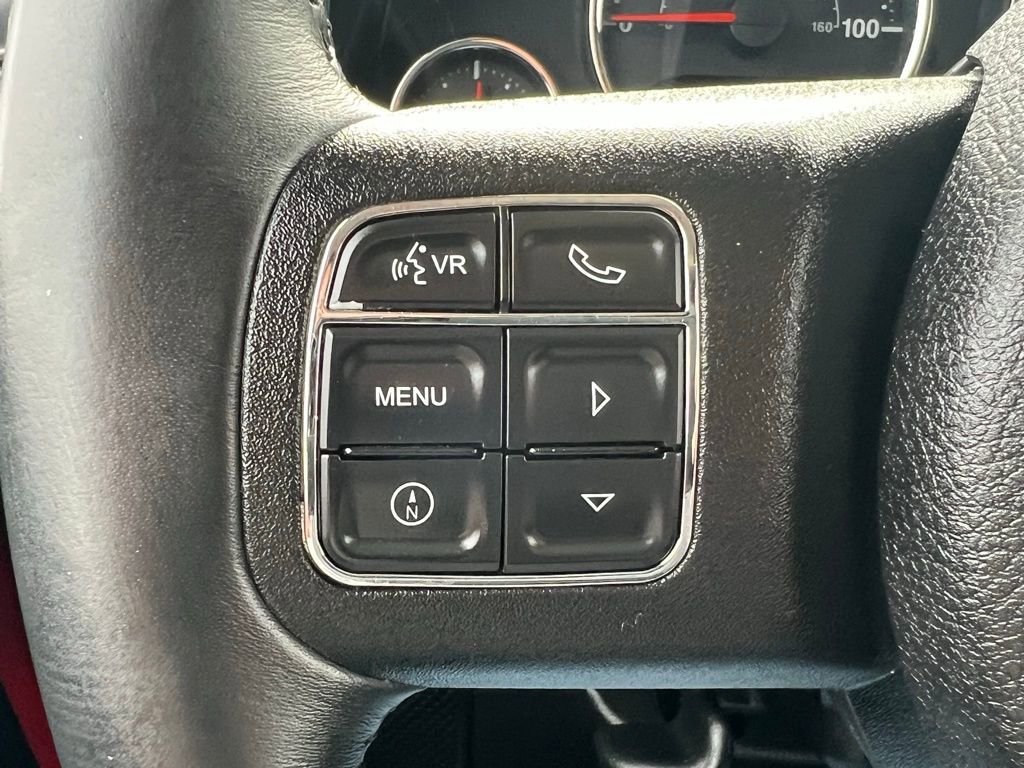 Used 2015 Jeep Wrangler Unlimited Sahara w/ Connectivity Group image 32