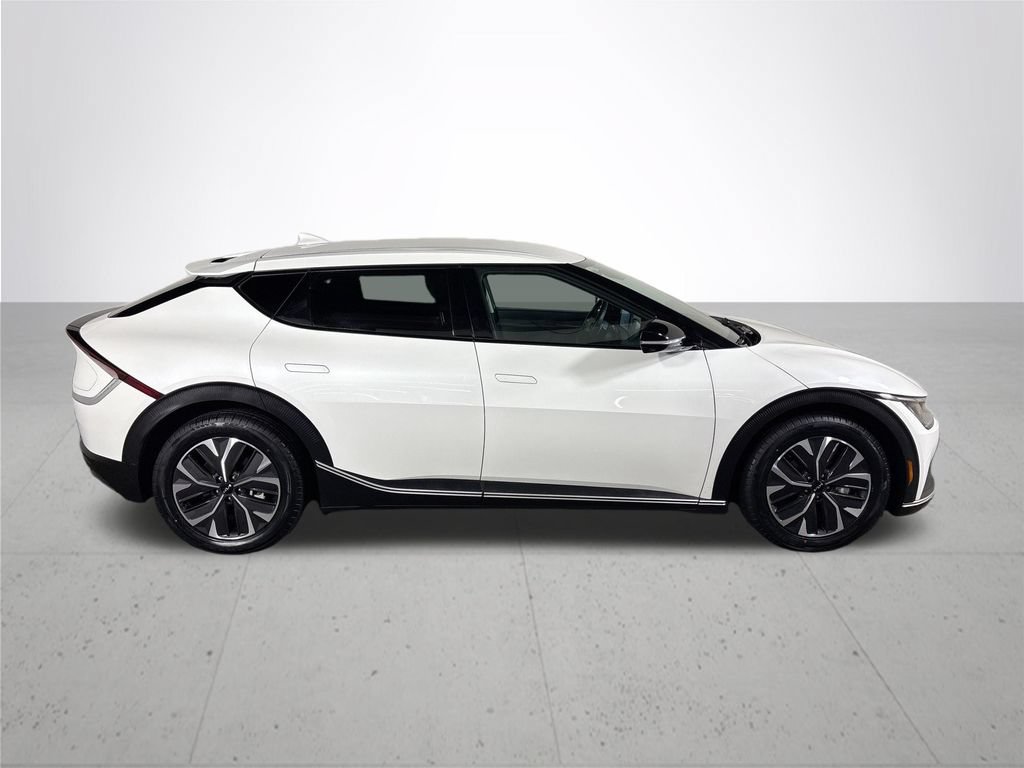 Used 2024 Kia EV6 Light AWD/4WD image 5