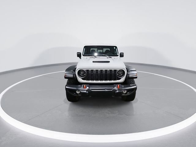 Used 2025 Jeep Gladiator Mojave image 3