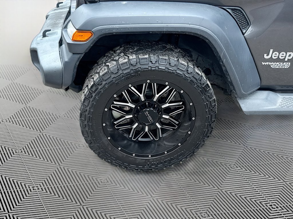 Used 2019 Jeep Wrangler Unlimited Sport S AWD/4WD image 32