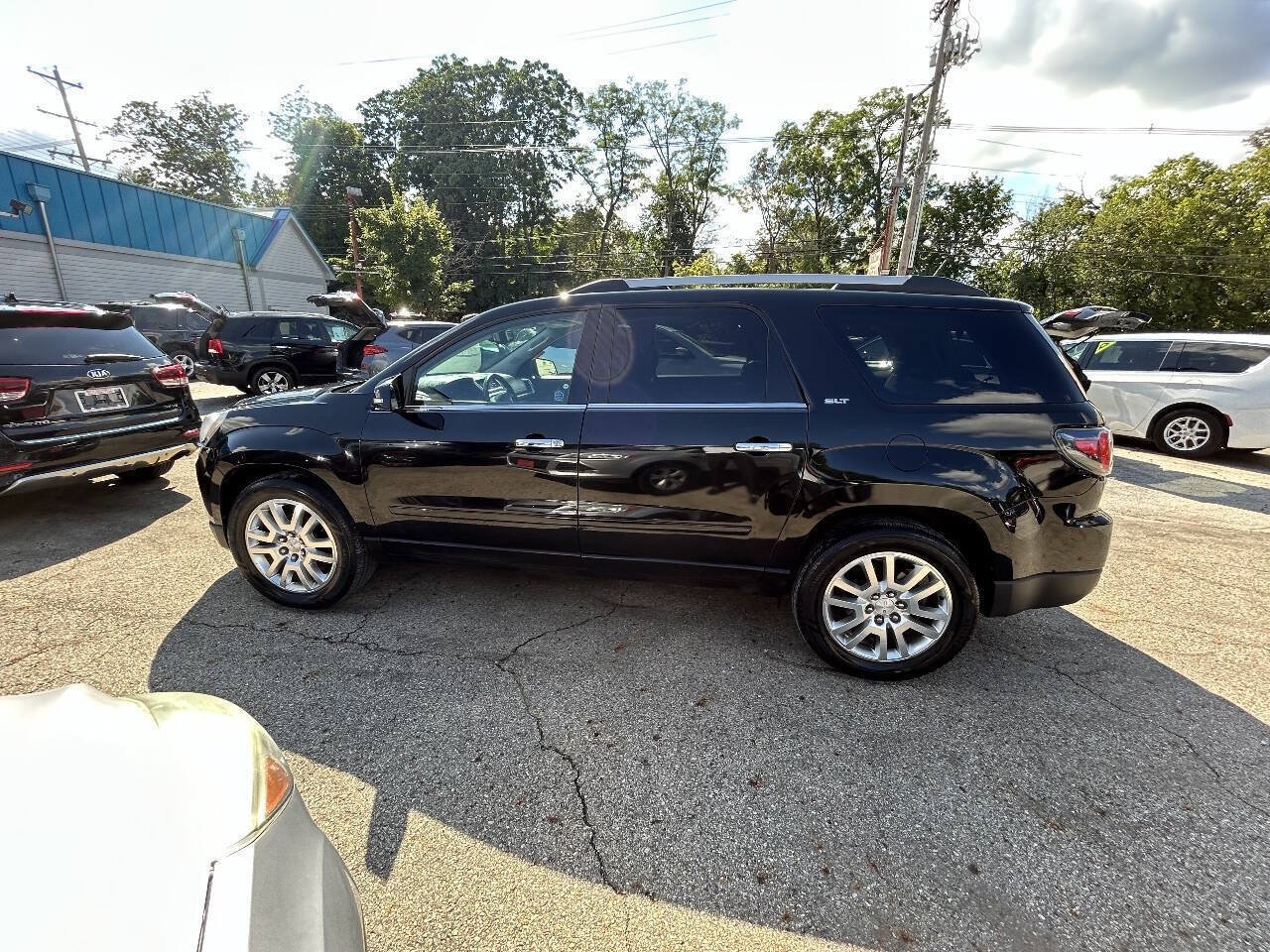 Used 2016 GMC Acadia SLT w/ Premium Edition FWD image 4