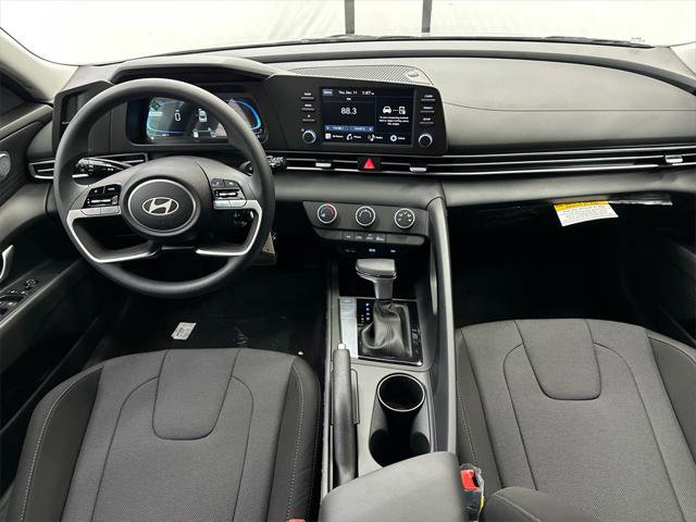 New 2026 Hyundai Elantra SE w/ Cargo Package image 20