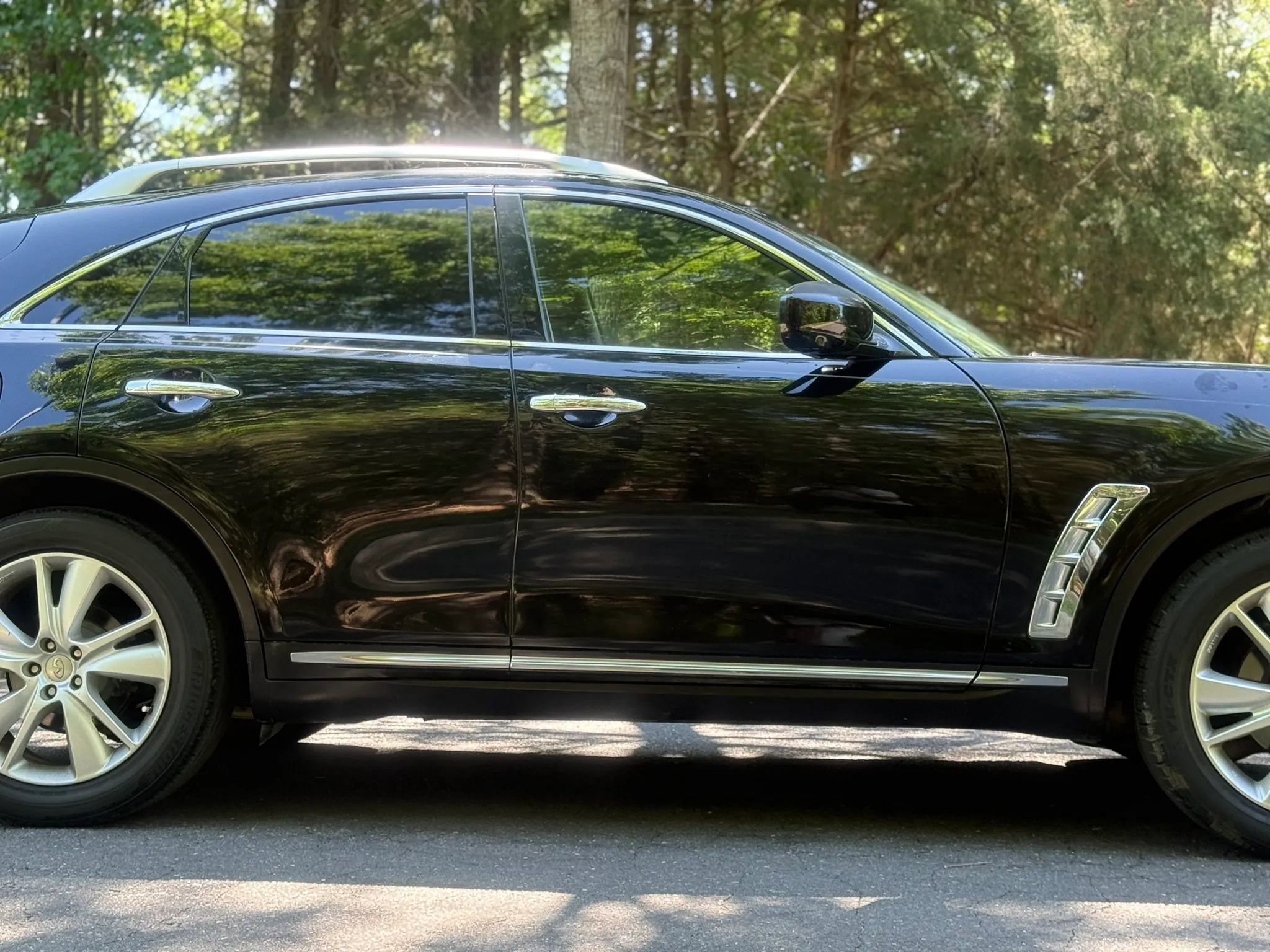 Used 2012 INFINITI FX35 2WD w/ Premium Pkg image 4