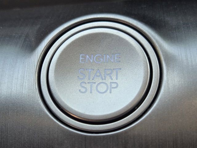 Certified 2025 Hyundai Kona Limited image 23