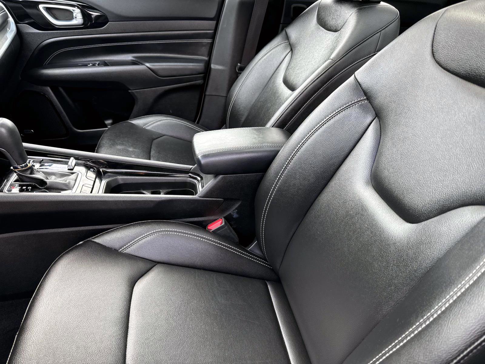 Used 2023 Jeep Compass High Altitude image 12