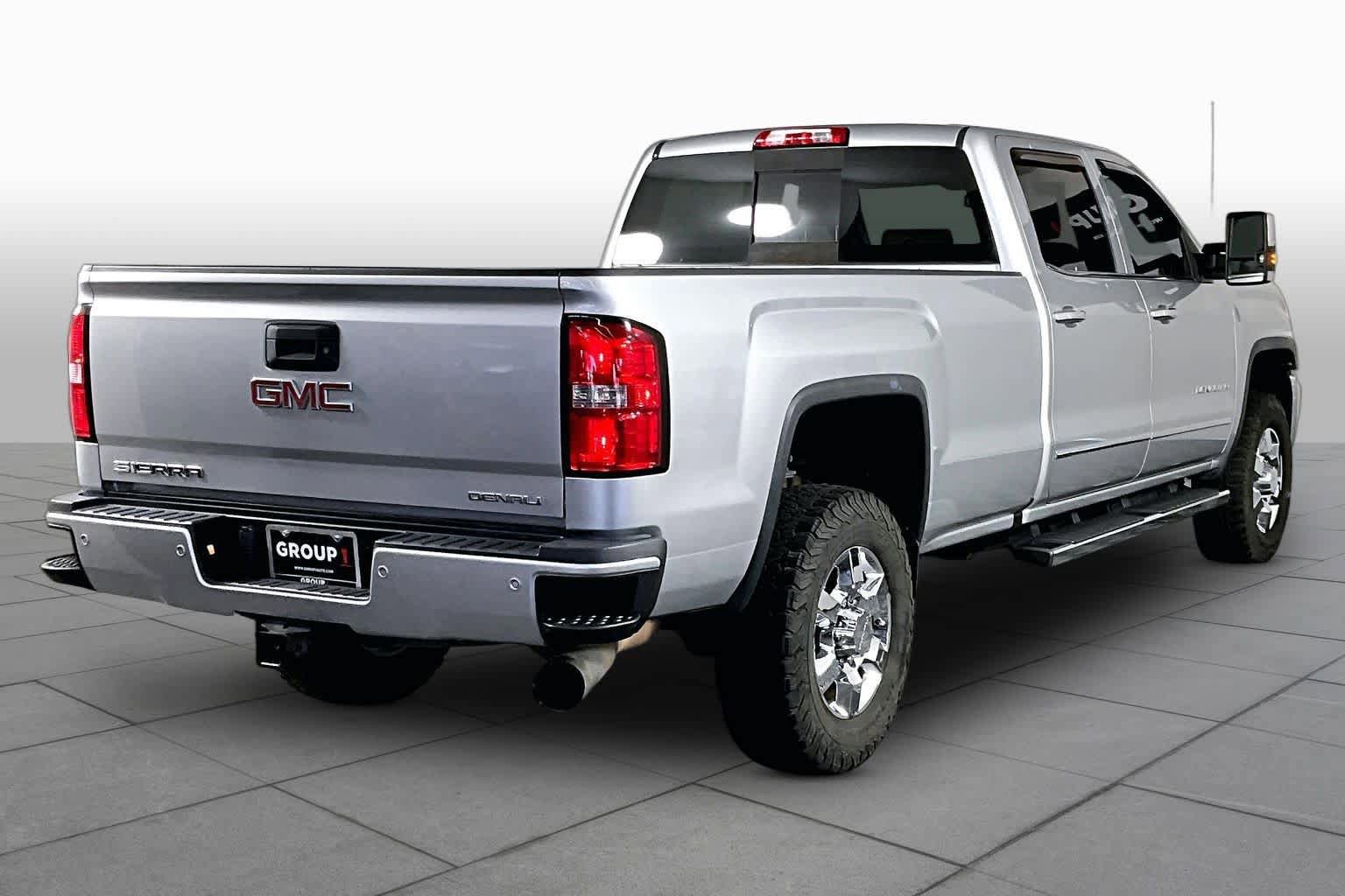 Used 2018 GMC Sierra 3500 Denali w/ Duramax Plus Package AWD/4WD image 13
