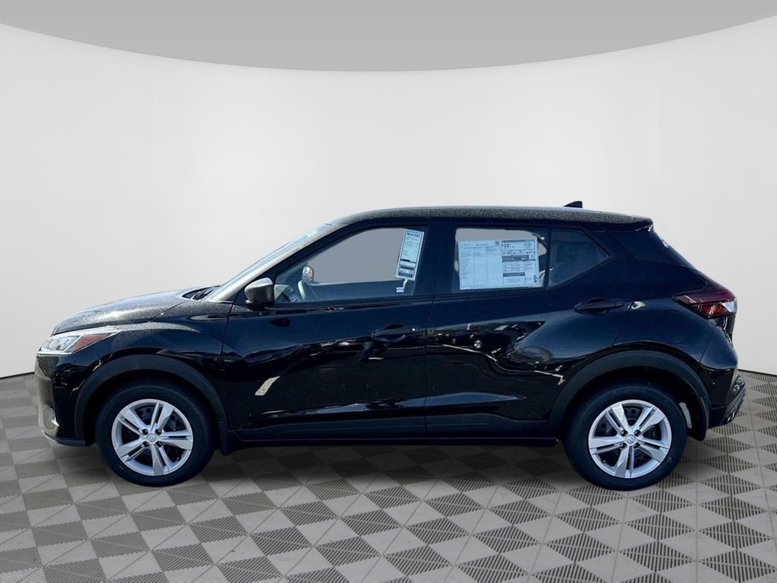 Certified 2025 Nissan Kicks Play S FWD image 15