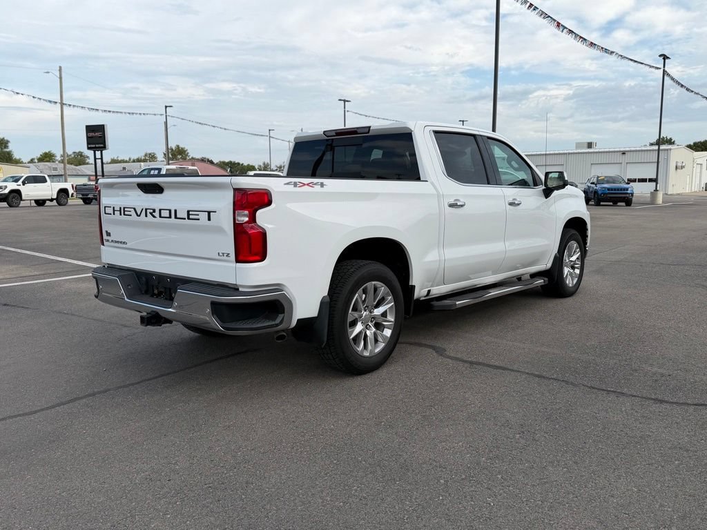 Used 2021 Chevrolet Silverado 1500 LTZ AWD/4WD image 4