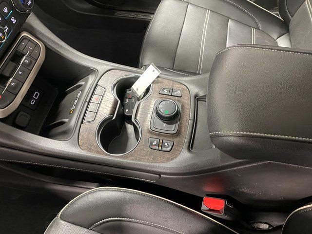 Used 2022 GMC Acadia Denali w/ GMC Pro Grade Package AWD/4WD image 17