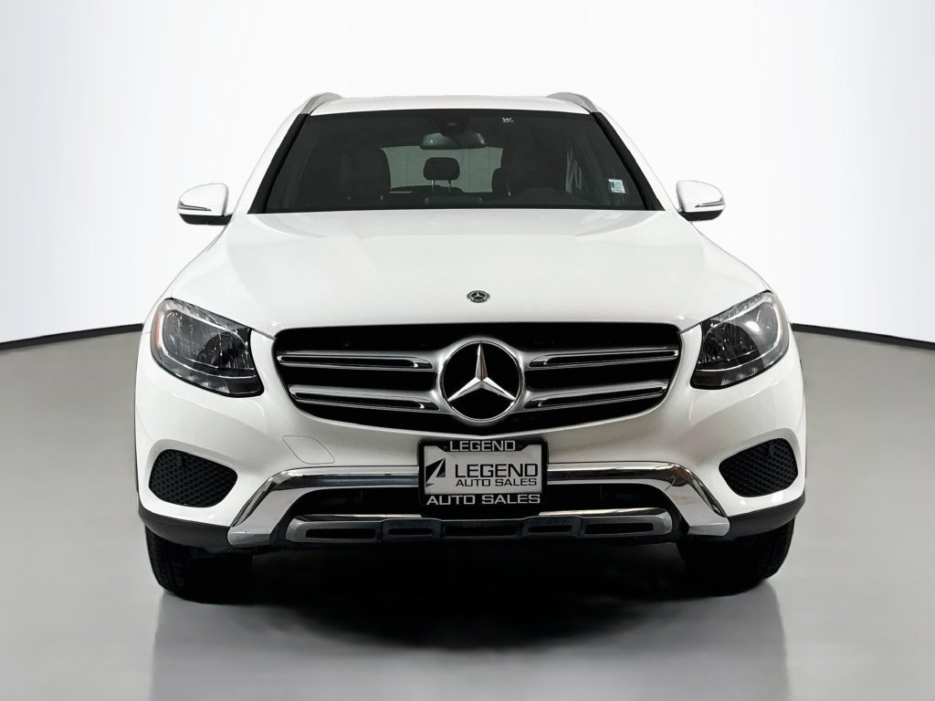 Used 2019 Mercedes-Benz GLC 300 4MATIC image 3