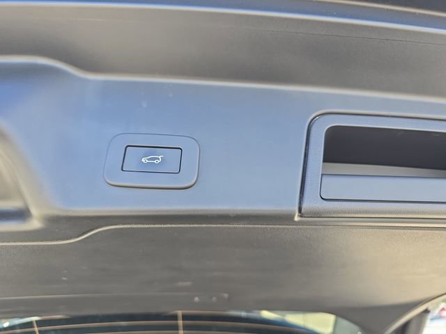 Certified 2025 Land Rover Range Rover Evoque S image 16