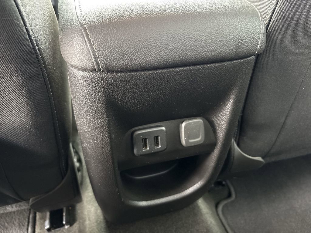 Used 2018 Chevrolet Colorado LT w/ LT Convenience Package image 22