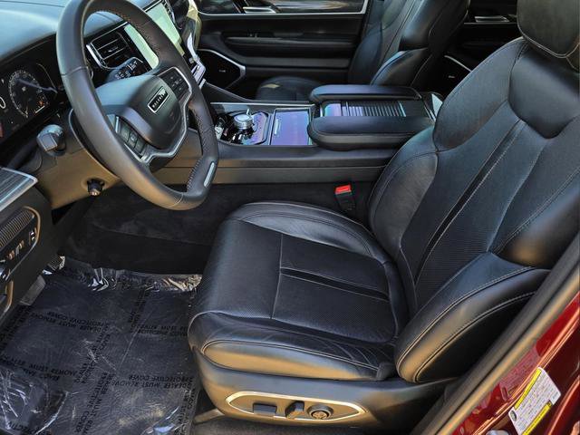 Used 2022 Jeep Wagoneer Series III w/ Premium Group I AWD/4WD image 12