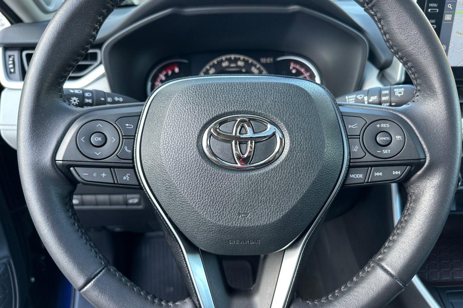 Used 2021 Toyota RAV4 Limited image 29