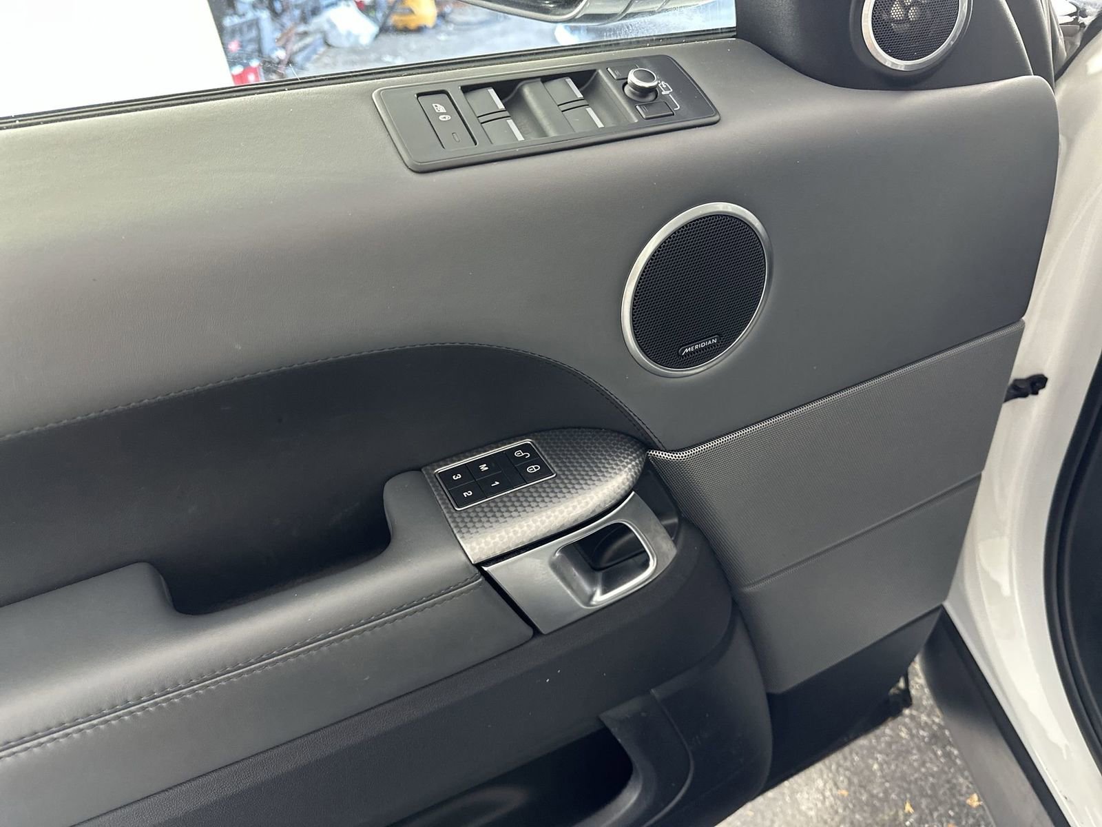 Used 2017 Land Rover Range Rover Sport Autobiography image 17