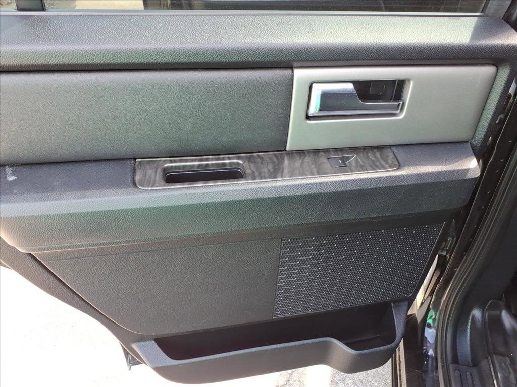 Used 2016 Ford Expedition Limited w/ Equipment Group 301A image 34