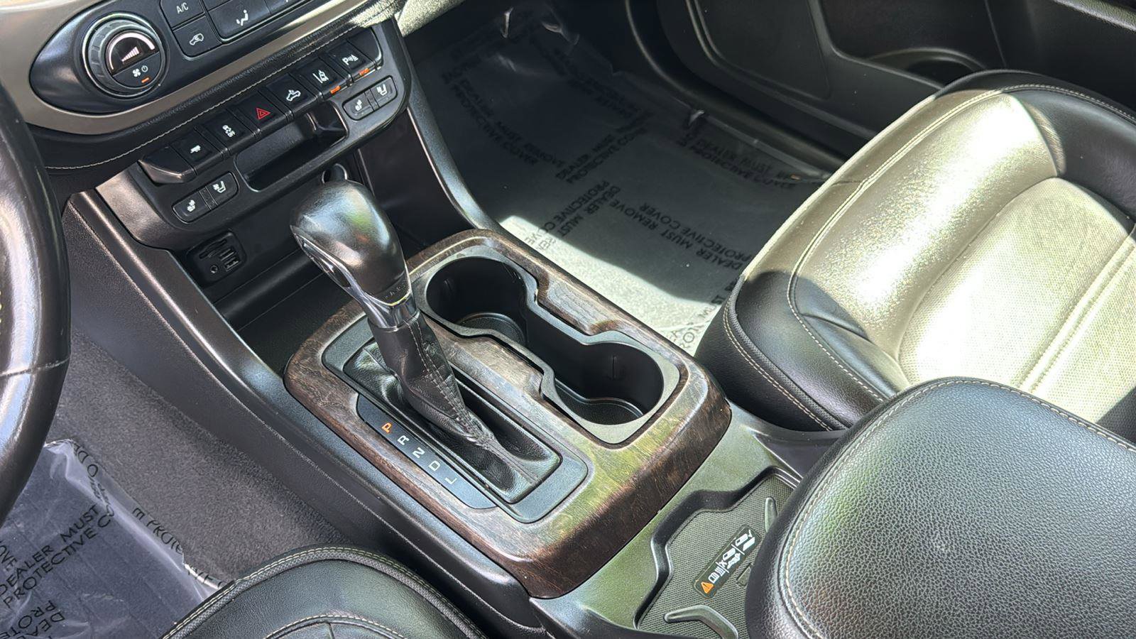 Used 2022 GMC Canyon Denali w/ Denali Black Edition Package image 22