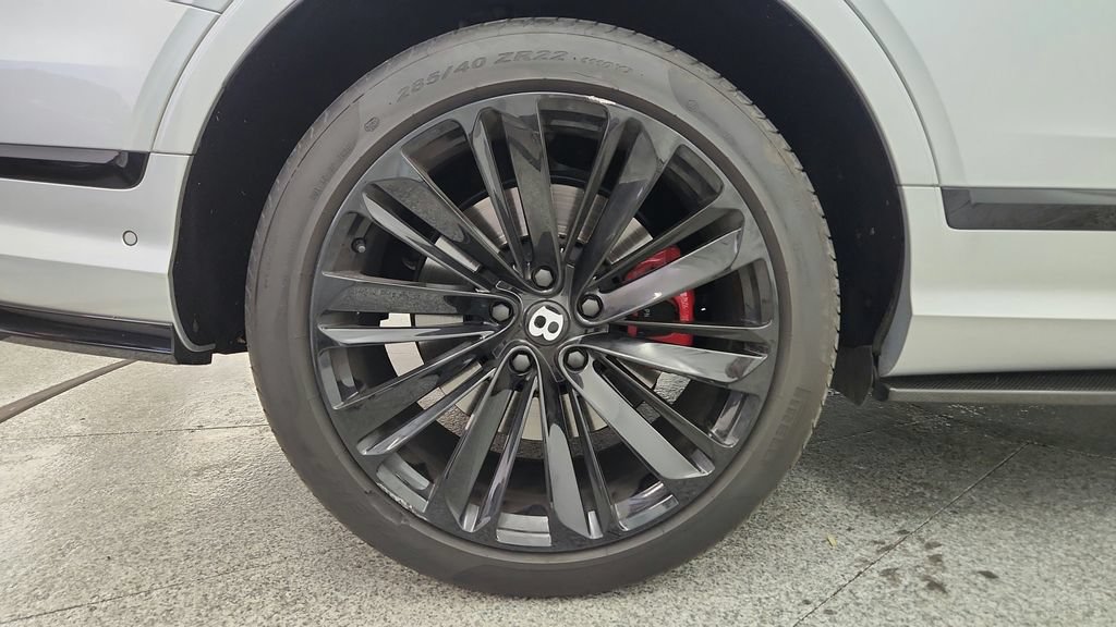 Used 2021 Bentley Bentayga Speed AWD/4WD image 53