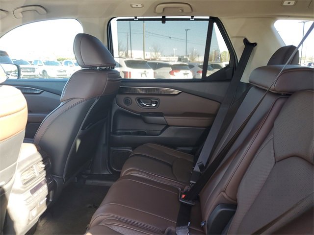 Used 2024 Honda Pilot Elite image 34