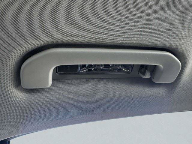 Used 2020 Mercedes-Benz GLE 450 4MATIC w/ Premium Package image 40