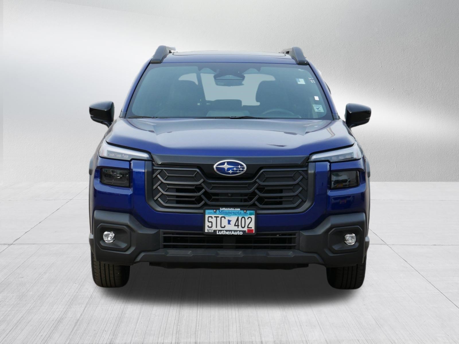 Used 2026 Subaru Outback Touring AWD/4WD image 2