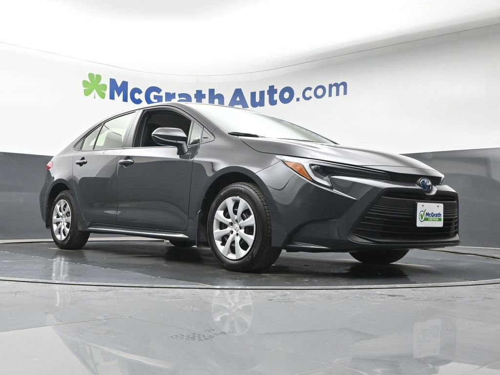 Used 2025 Toyota Corolla LE image 20
