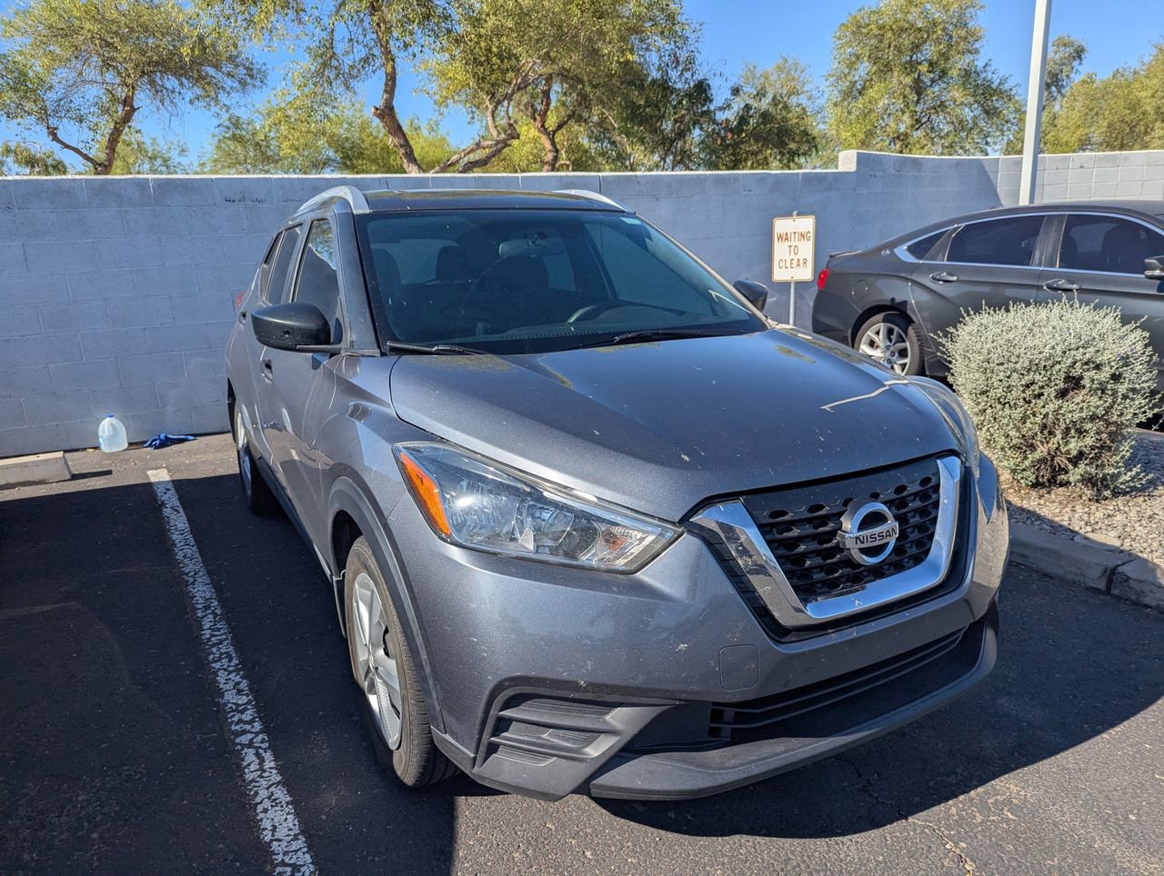 Used 2019 Nissan Kicks S FWD image 4