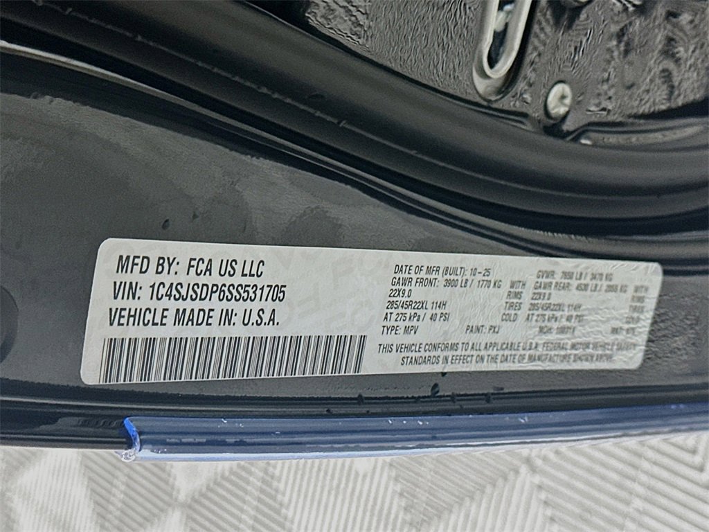 New 2025 Jeep Wagoneer L Series III image 19