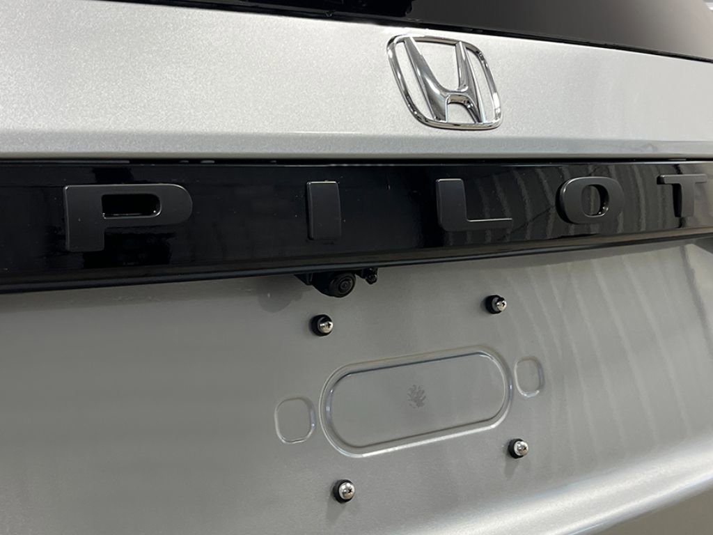 New 2026 Honda Pilot Black Edition image 7